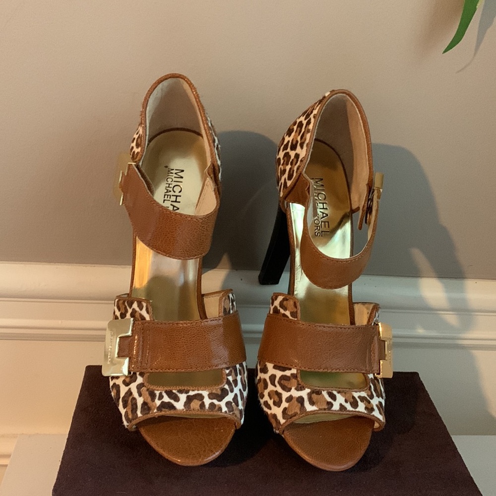 Michael Kors Beverly Calf hair animal Print Sandals - Picture 8 of 12